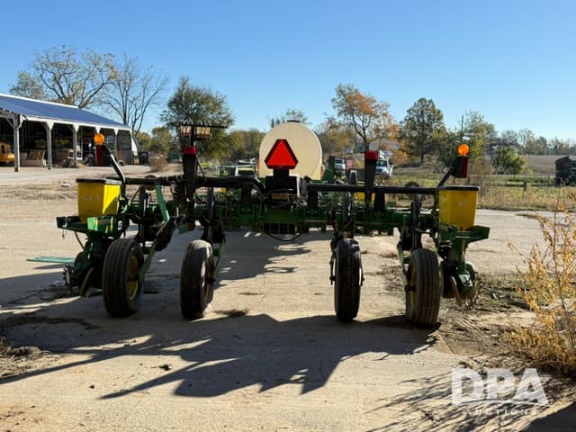 Image of John Deere 1770 equipment image 4
