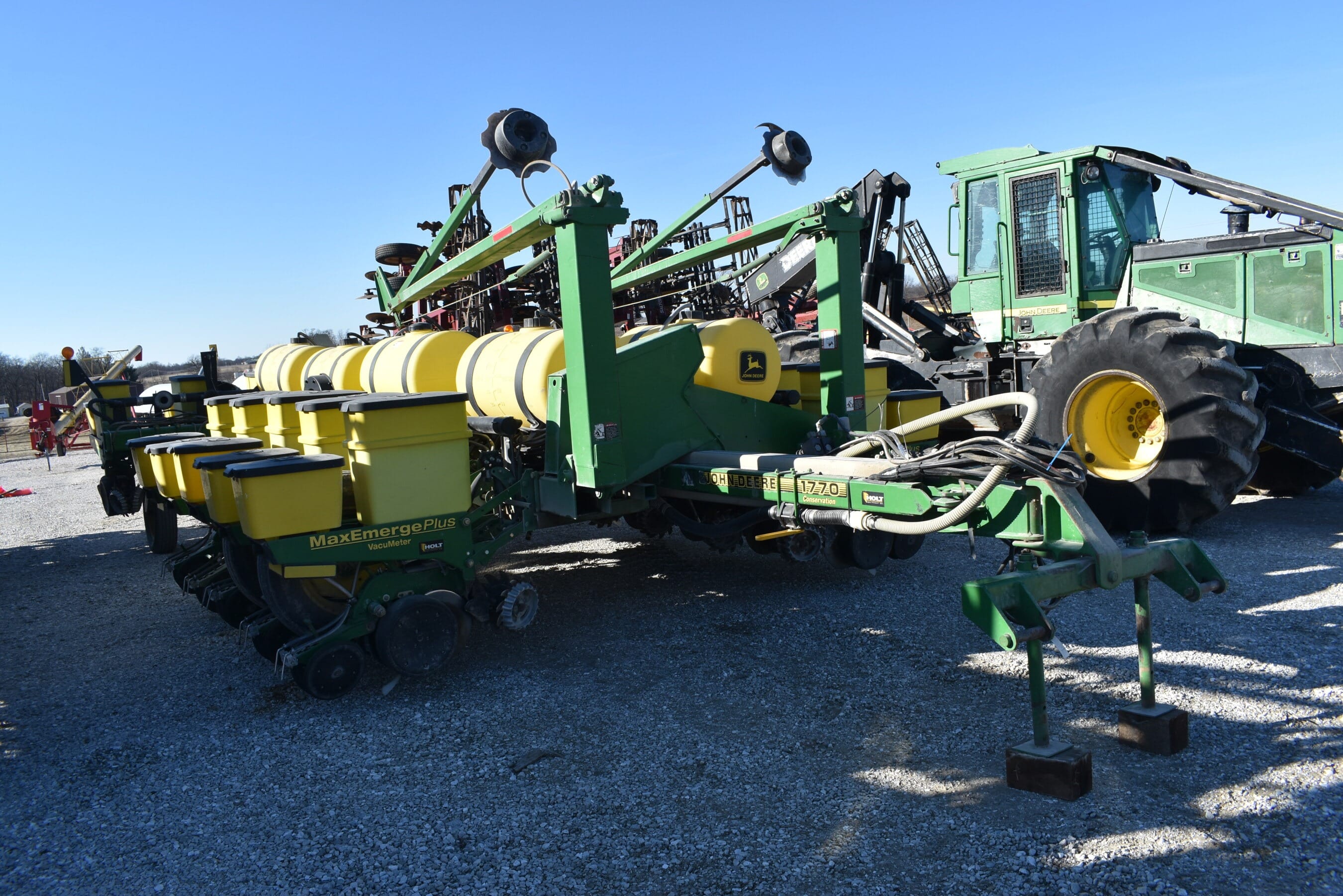 John Deere 1770 Equipment Image0