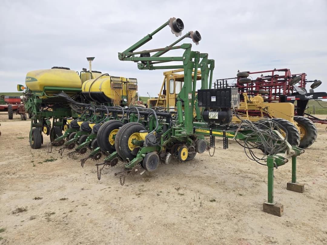 Image of John Deere 1770 Primary image