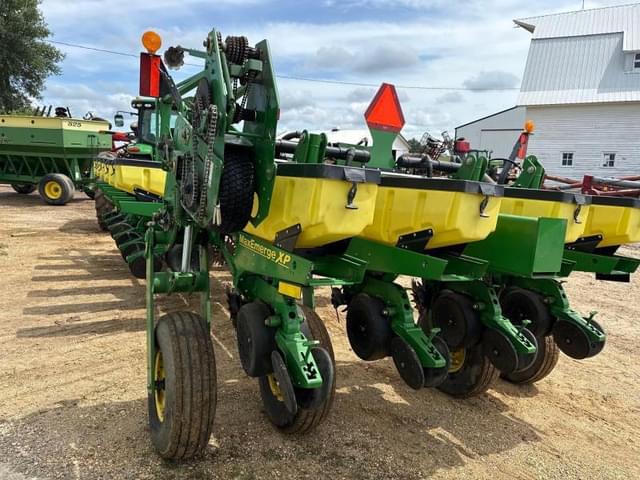Image of John Deere 1770 equipment image 3