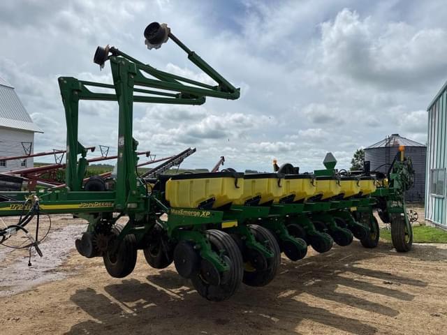 Image of John Deere 1770 equipment image 4