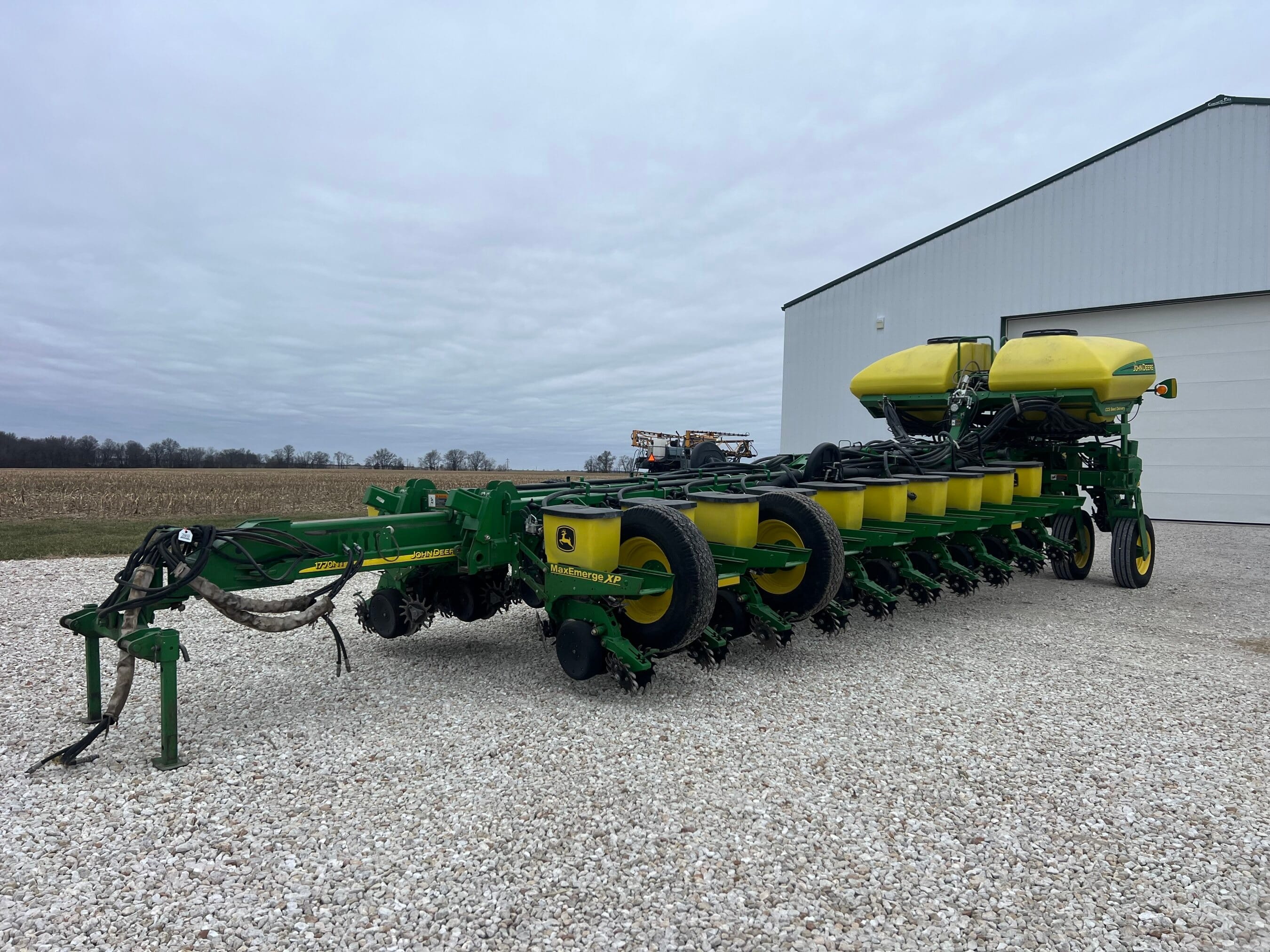 2008 John Deere 1770 Equipment Image0