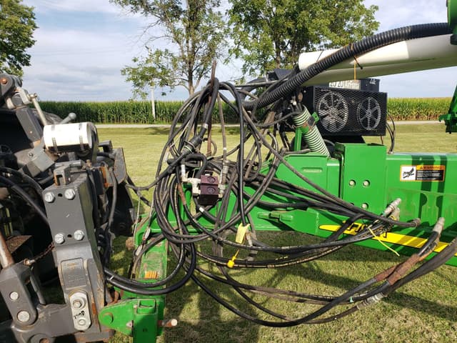 Image of John Deere 1770 equipment image 3