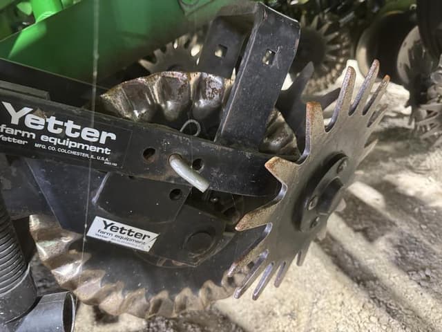 Image of John Deere 1770 equipment image 4