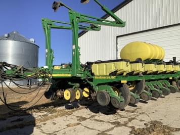 Main image John Deere 1770