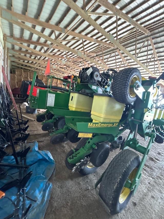 Image of John Deere 1770 equipment image 3