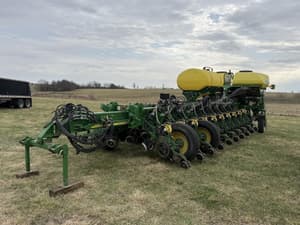 John Deere 1770 Image