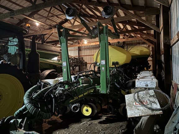 Image of John Deere 1770 Primary image