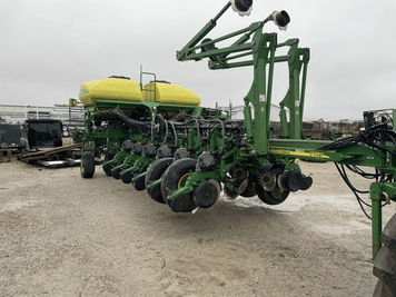 Main image John Deere 1770