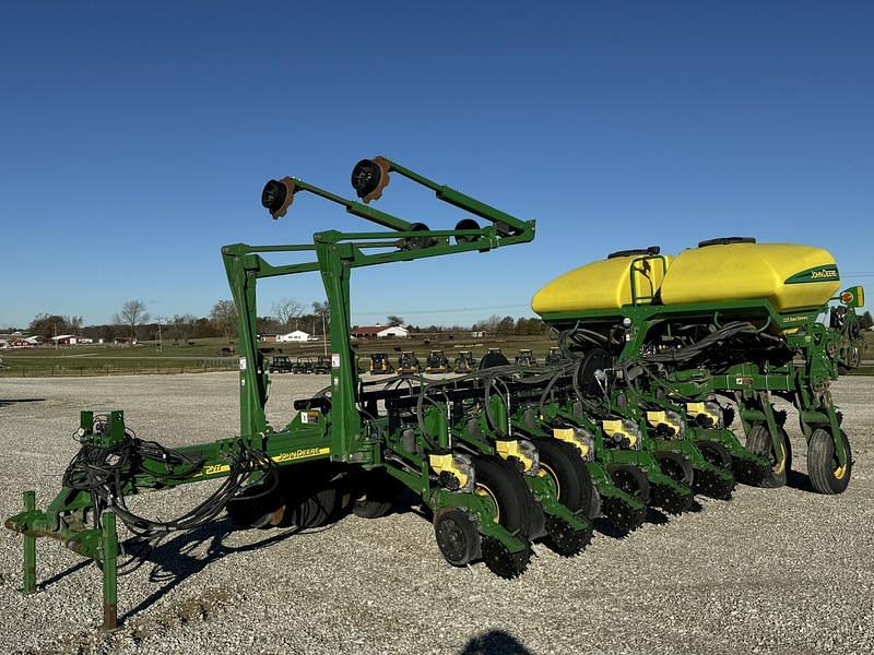 Image of John Deere 1770 Primary image