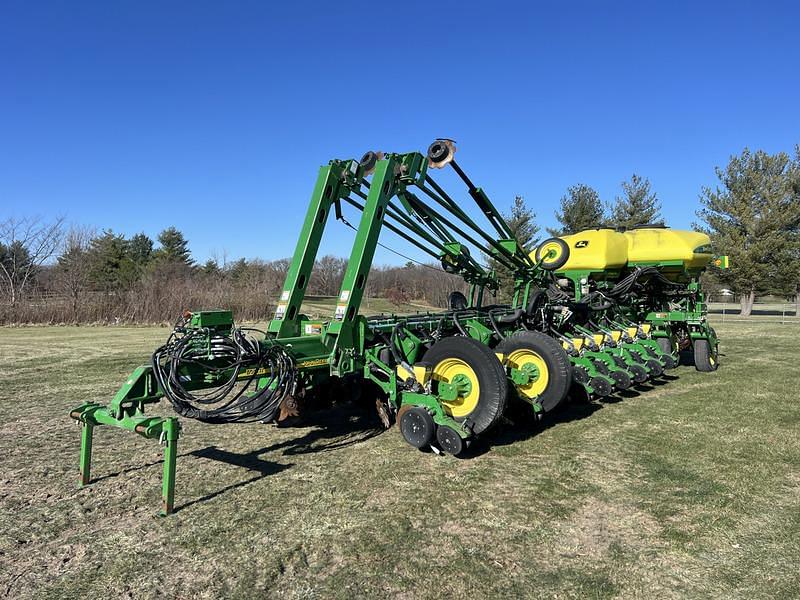 Image of John Deere 1770 Primary image