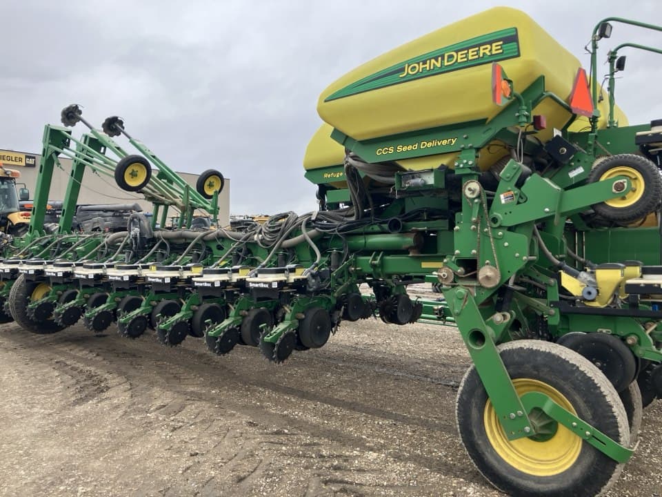 Image of John Deere 1770 Primary image