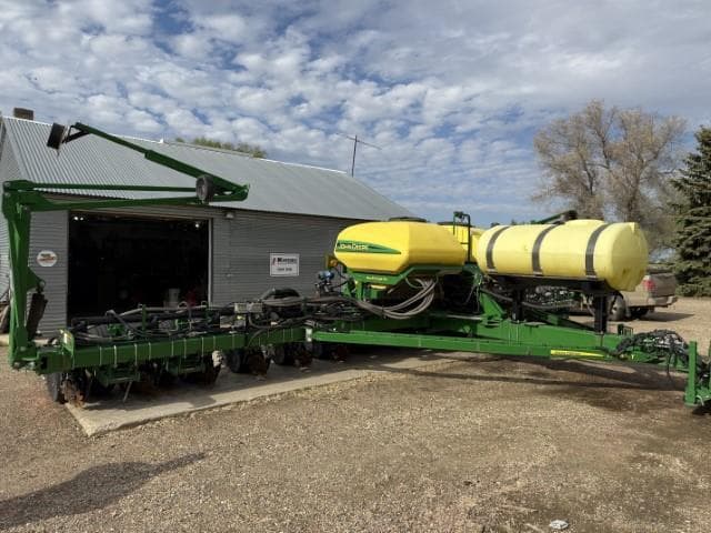 Image of John Deere 1775 Primary image