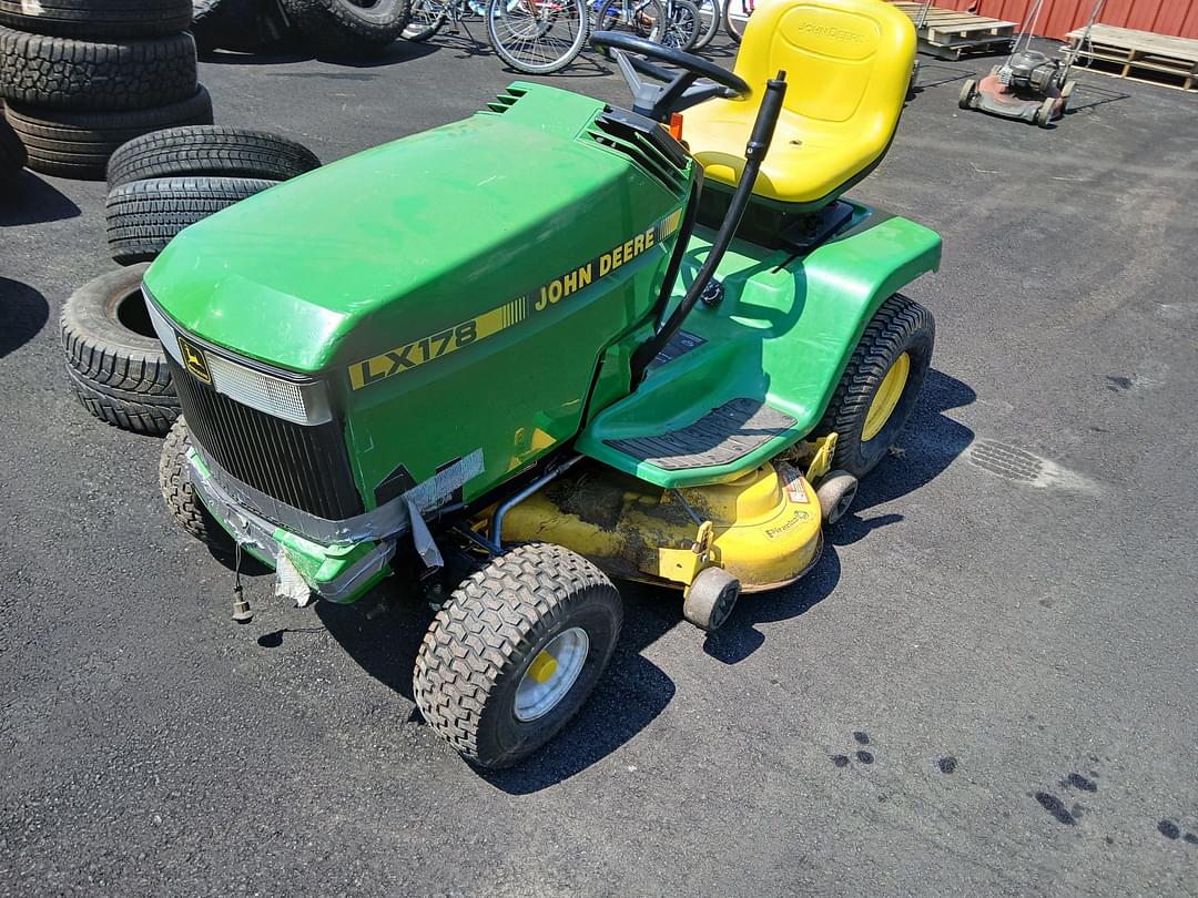 Image of John Deere LX178 Primary image