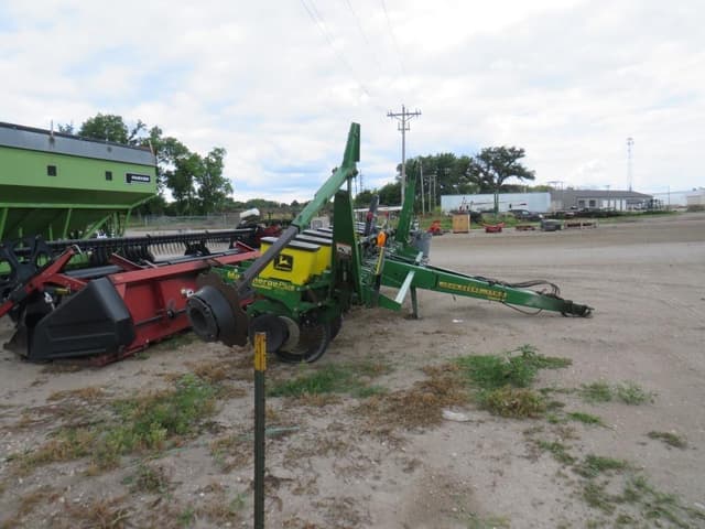 Image of John Deere 1750 equipment image 3