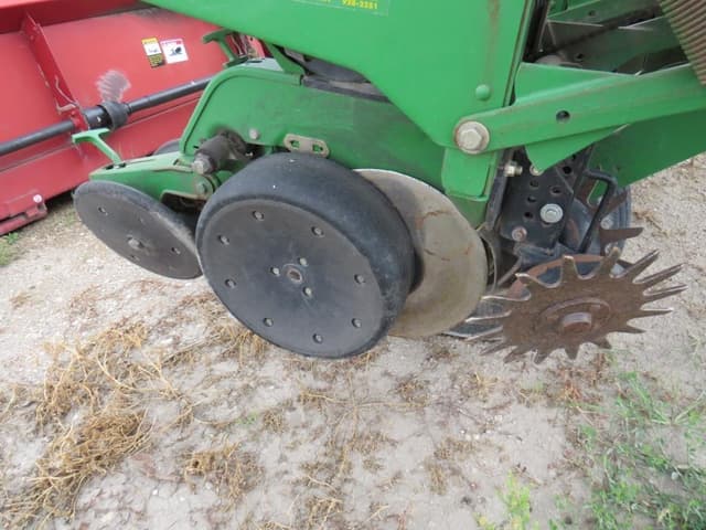Image of John Deere 1750 equipment image 4