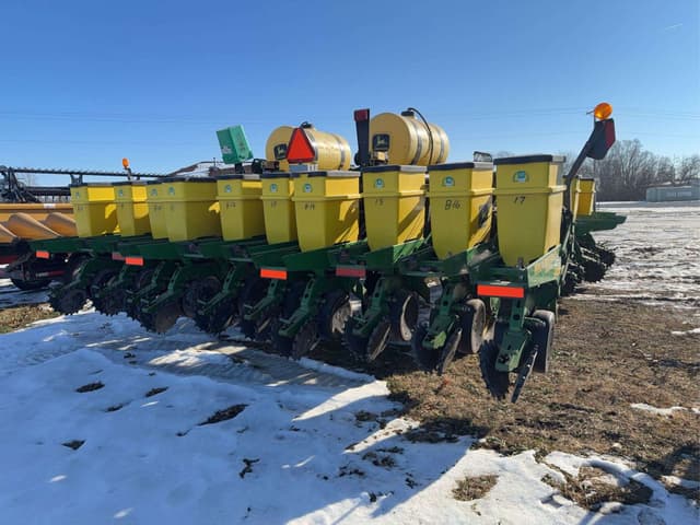 Image of John Deere 1780 equipment image 3