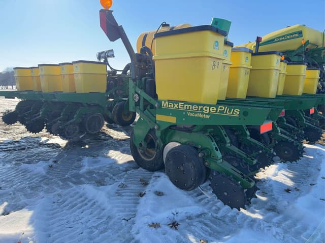 Image of John Deere 1780 equipment image 4