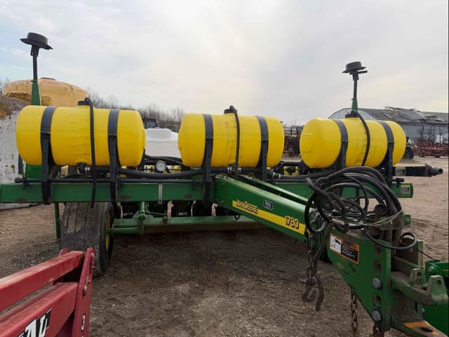 Image of John Deere 1780 equipment image 2