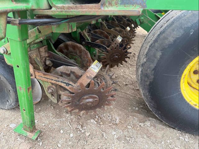 Image of John Deere 1780 equipment image 3