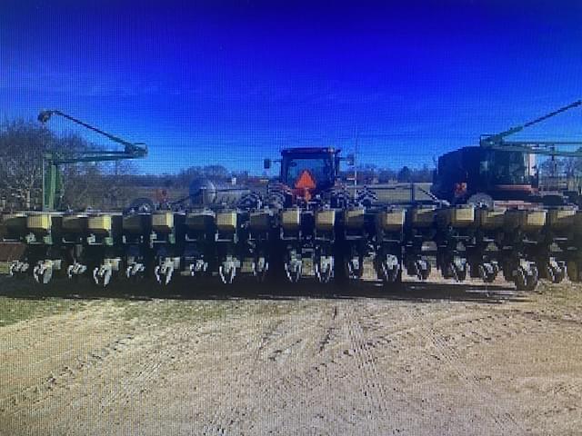 Image of John Deere 1780 equipment image 3
