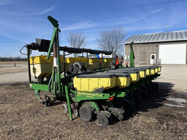 Image of John Deere 1780 equipment image 2