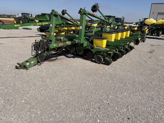 John Deere 1780 Equipment Image0