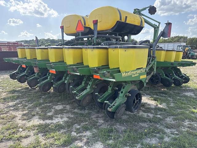 Image of John Deere 1780 equipment image 4