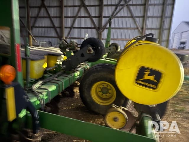 Image of John Deere 1780 equipment image 4