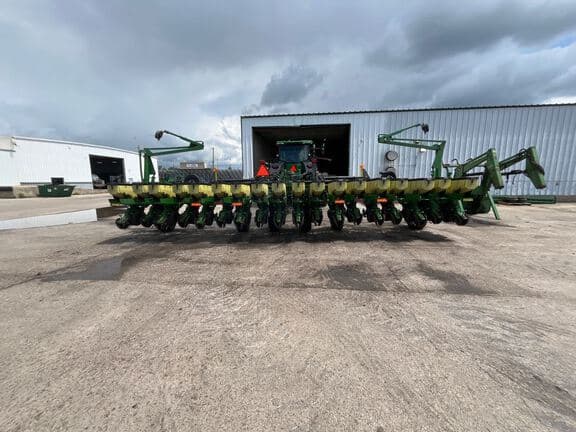 Image of John Deere 1780 equipment image 3
