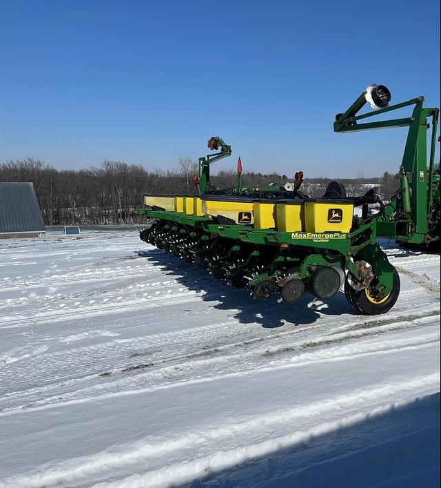 Image of John Deere 1780 equipment image 1