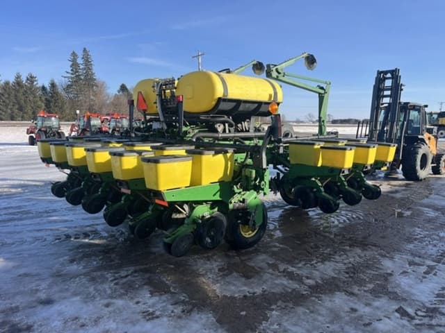 Image of John Deere 1780 equipment image 3