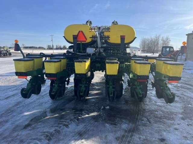 Image of John Deere 1780 equipment image 2