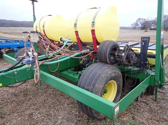 Image of John Deere 1780 equipment image 1