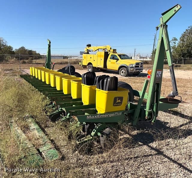 Image of John Deere 1780 equipment image 4