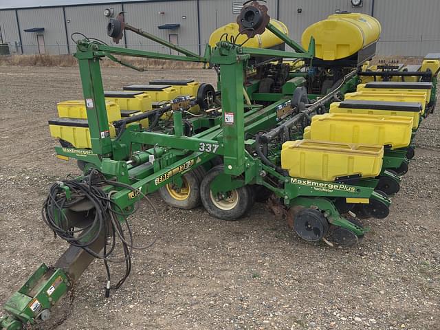 Image of John Deere 1780 equipment image 1