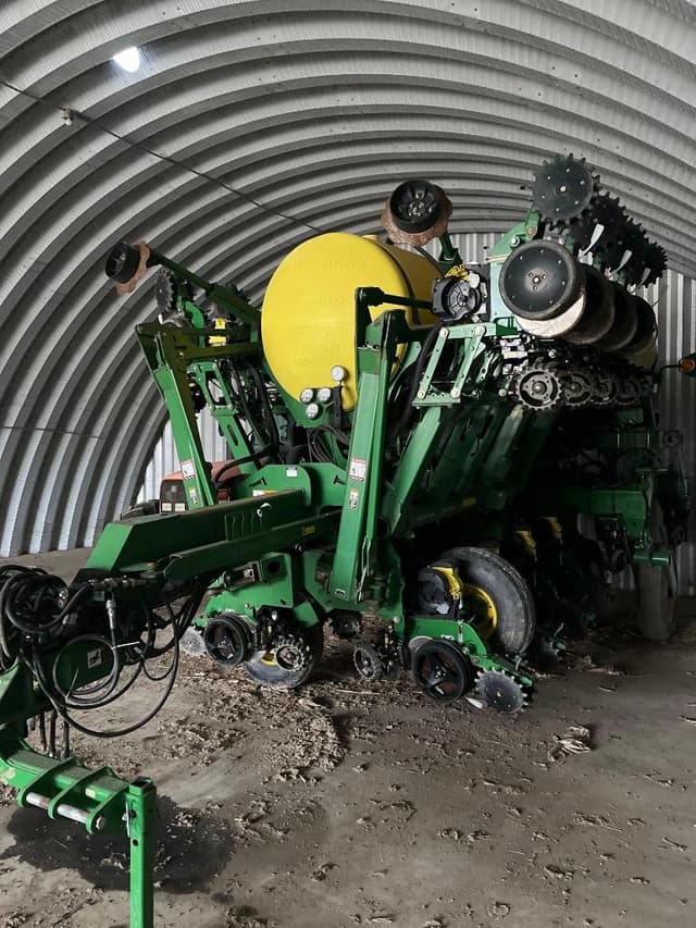 Image of John Deere 1790 equipment image 1