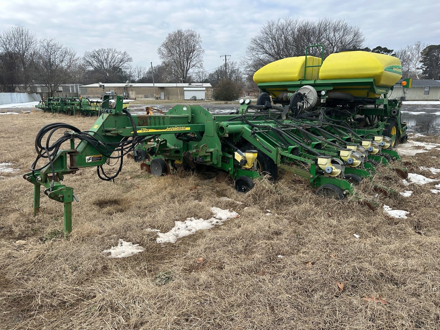 John Deere 1790 Equipment Image0