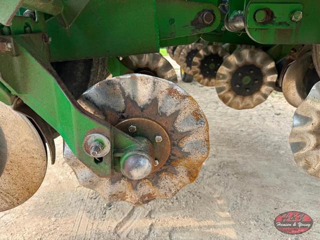 Image of John Deere 1790 equipment image 4