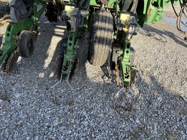 Image of John Deere 1790 equipment image 3