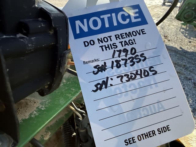 Image of John Deere 1790 equipment image 3