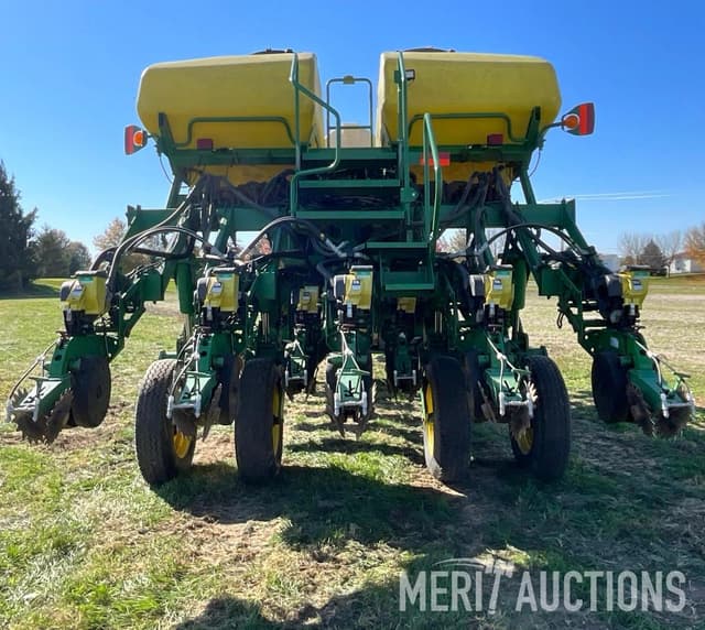 Image of John Deere 1790 equipment image 3