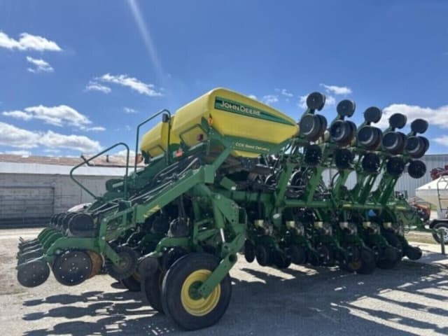 Image of John Deere 1790 equipment image 4