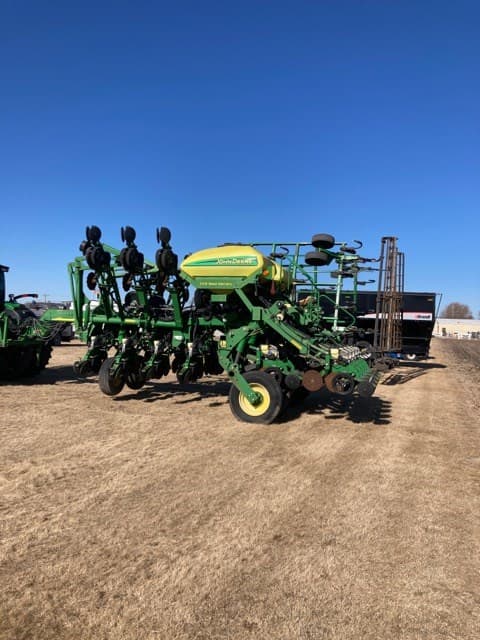 Image of John Deere 1790 equipment image 3