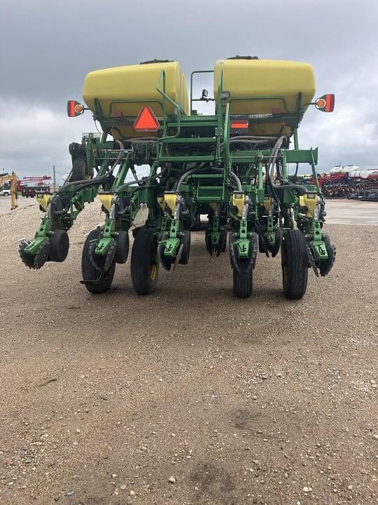 Image of John Deere 1790 equipment image 3