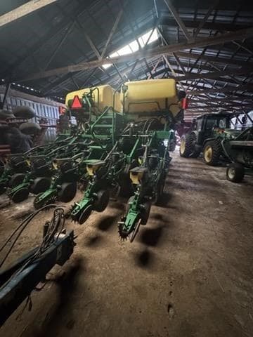 Image of John Deere 1795 equipment image 4