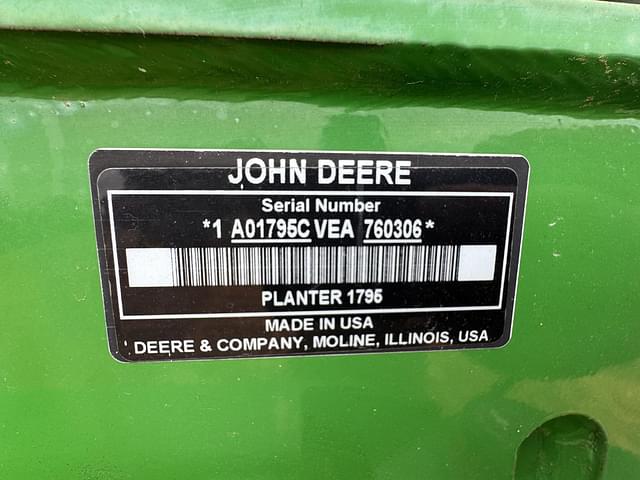 Image of John Deere 1795 equipment image 2