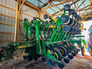 John Deere 1795 Image