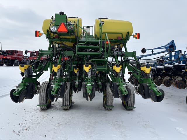 Image of John Deere 1795 equipment image 4