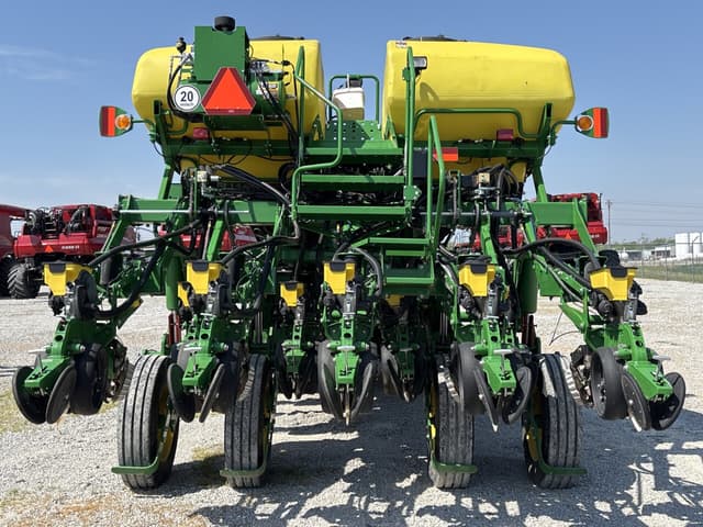 Image of John Deere 1795 equipment image 3